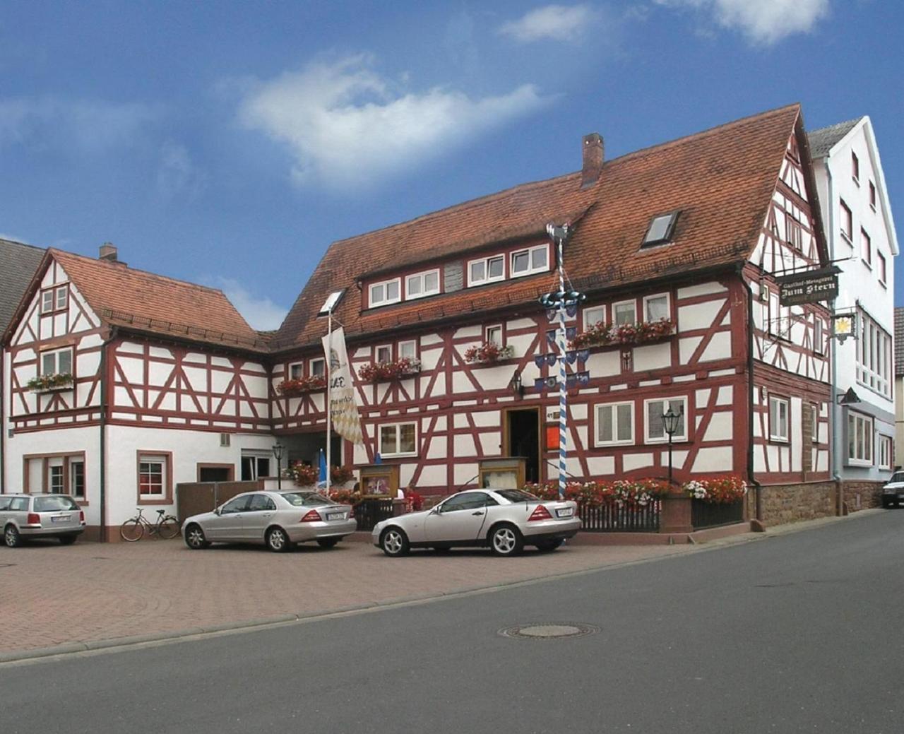 Gasthof-Landhotel-Metzgerei Zum Stern Rudenau エクステリア 写真