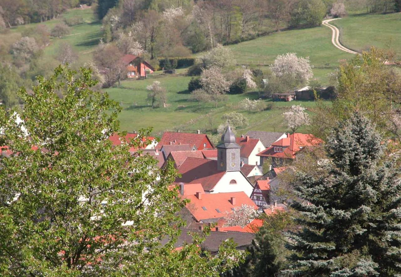 Gasthof-Landhotel-Metzgerei Zum Stern Rudenau エクステリア 写真